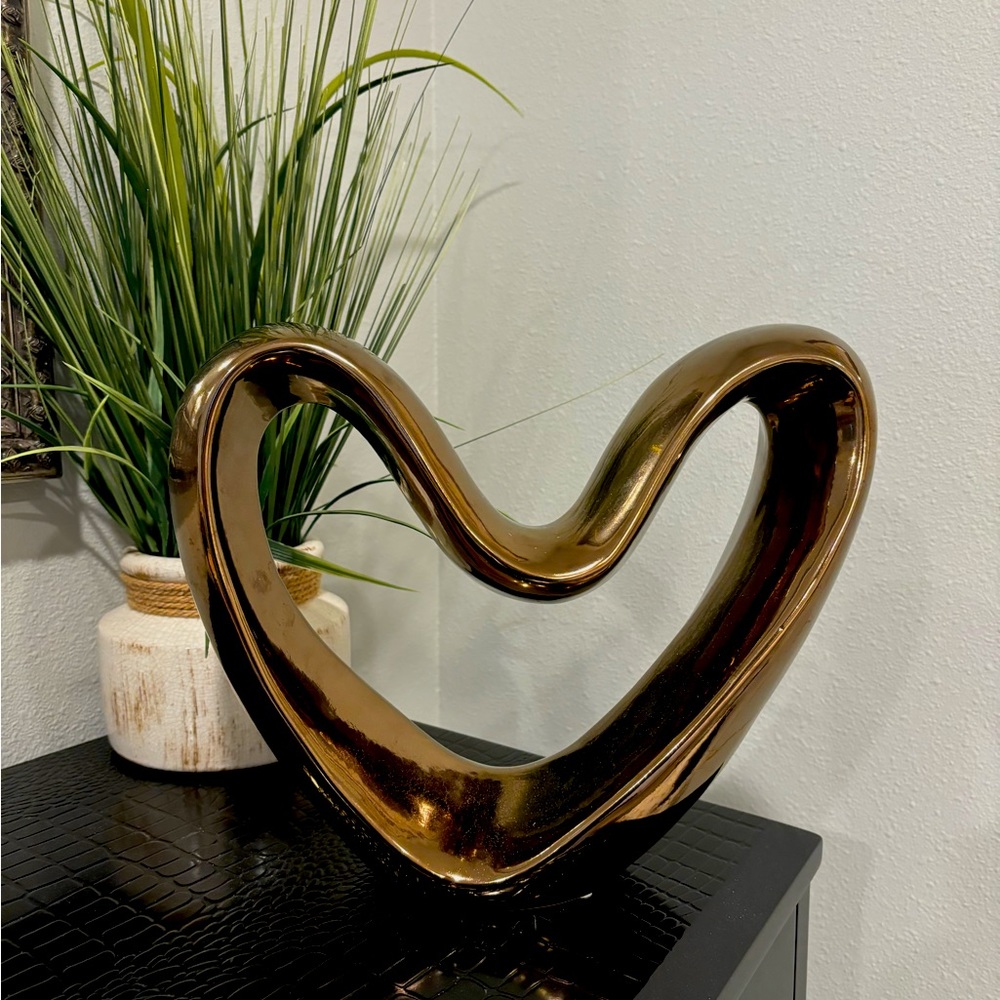 Ceramic abstract heart sculpture to accent your living room, bedroom or office!